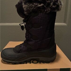 Kamik Black Winter Snow Boots with Faux Fur and Waterproof Design Size 8 Women’s